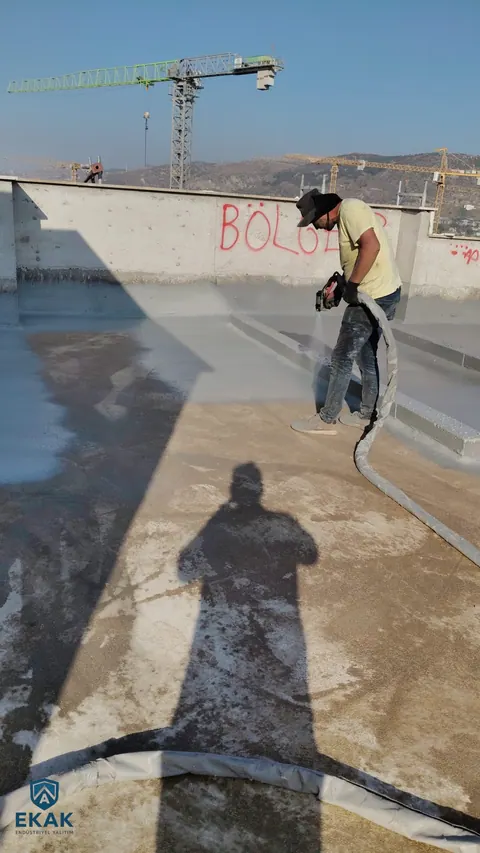 Polyurea su yalıtımı saha uygulaması 19